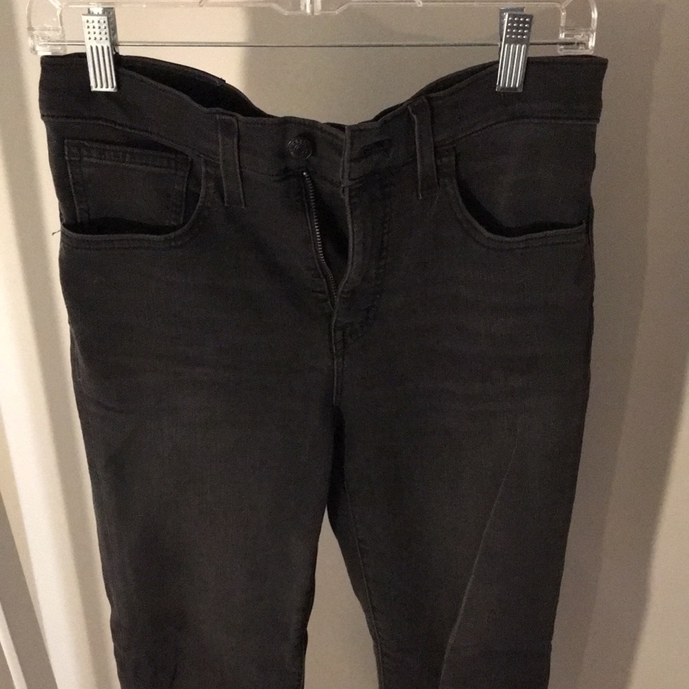 Madewell Black 9” Mid Rise Skinny Jeans Size 28 with Freyed Hems